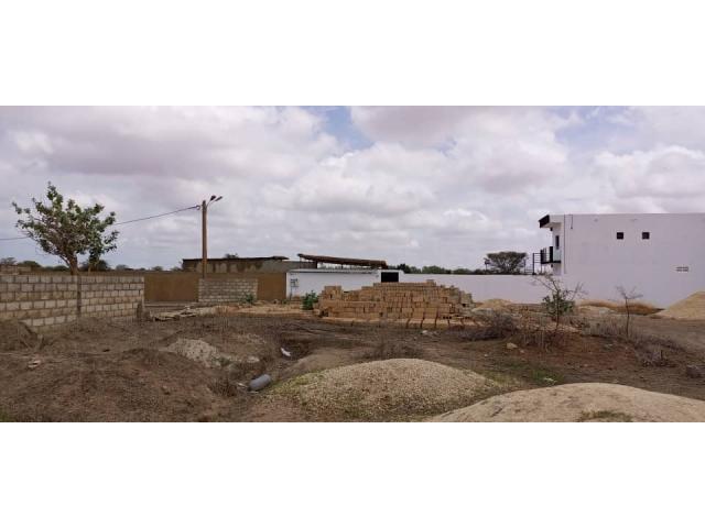 Photo Terrain de 450 mètres carrés délibération à Saly image 2/5