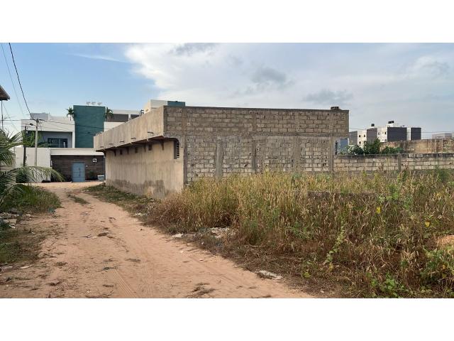 Photo Terrain de 520 mètres carrés à vendre à Saly Sénégal image 2/3