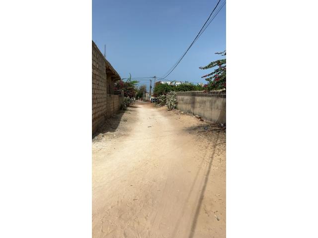 Photo Terrain de 600 mètres carrés à vendre à Saly Sénégal image 2/3