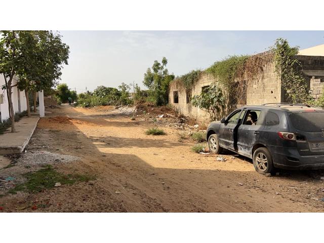 Photo Terrain de 700 mètres carrés à vendre à Saly Sénégal image 2/4