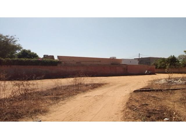 Photo Terrain de 983 mètres carrés à vendre à Ngaparou Sénégal image 2/4