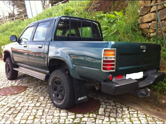 Photo Toyota Hilux Pick Up Double Cabine image 2/3