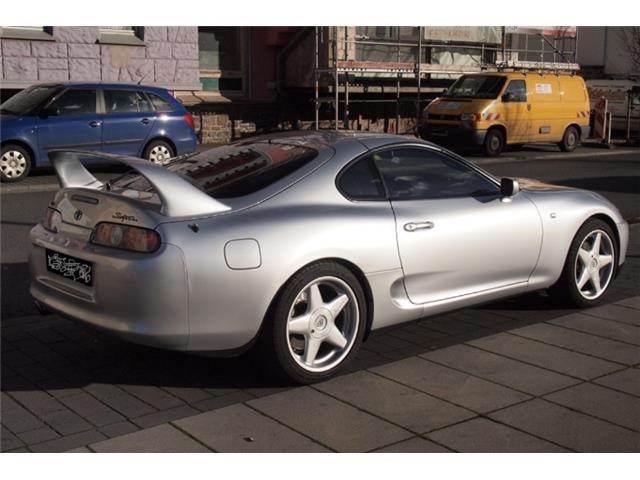 Photo Toyota Supra 3.0 Twin-Turbo image 2/3