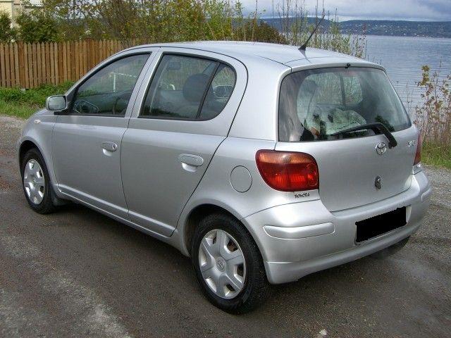 Photo Toyota Yaris VVT à 5 PORTE image 2/3