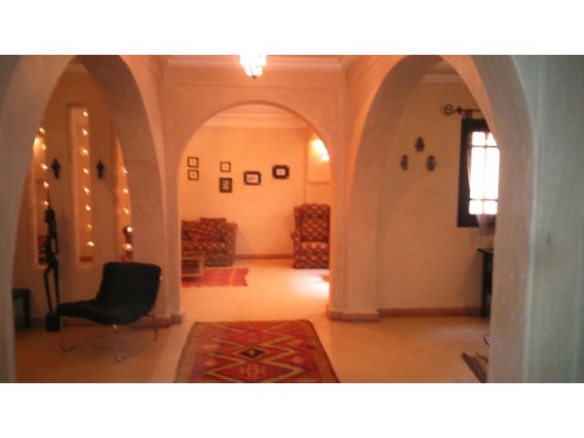 Photo Très belle villa titrée, 300 m2 à Targa image 2/6