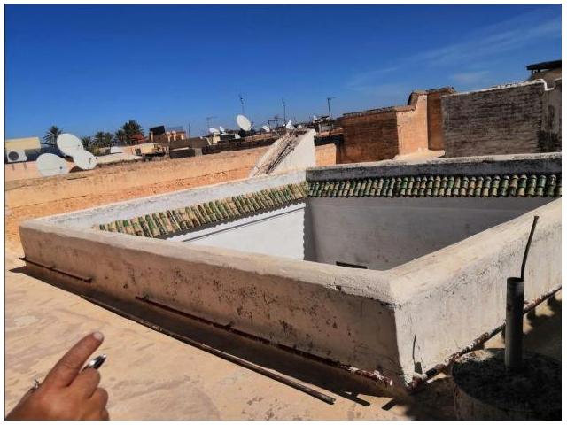 Photo Très joli riad à vendre titré dans un endroit calme image 2/4