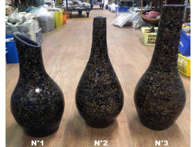 Photo Vase en terre cuite et mosaïque de verre - H: 42 à 51 cm image 2/3