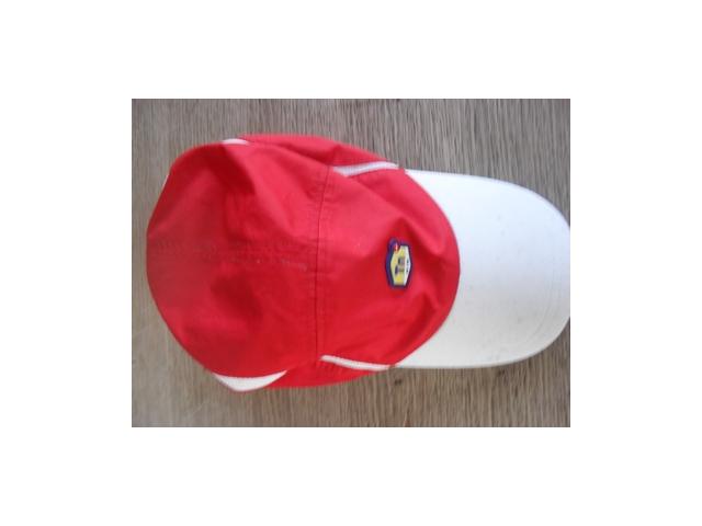 Photo vend blouson sport Italie image 2/2