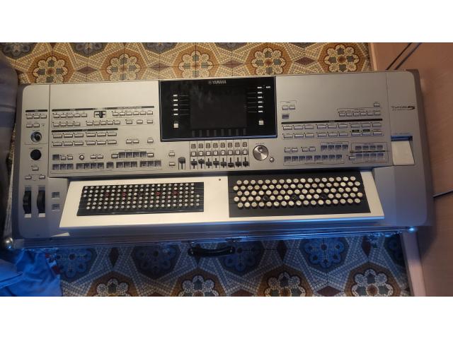 Photo Vend clavier accordeon Tyros 5 image 2/4