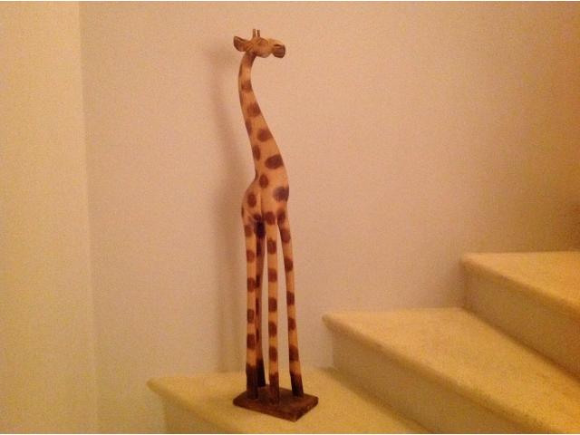 Photo Vend girafe en bois image 2/2