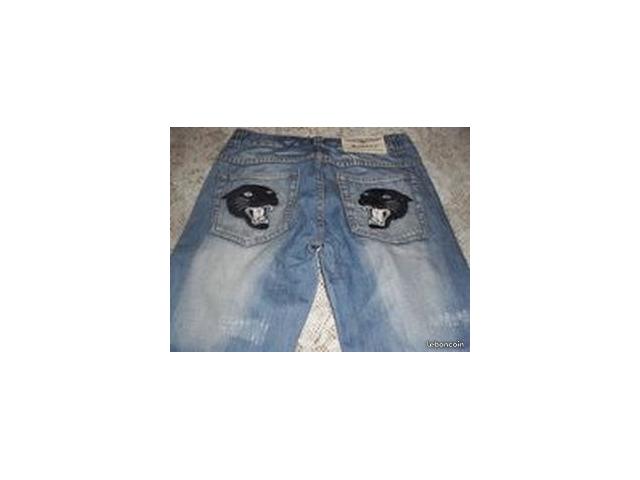 Photo vend trois jean pour homme image 2/3