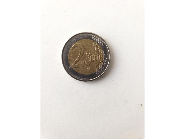 Photo Vend une pièce de 2 Euros 2002 Aigle d'Allemagne  fauté par lettre F image 2/4