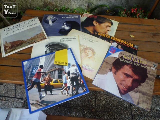 Photo Vente 200 disques vynil image 2/2