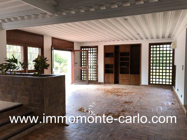 Photo Villa à louer au quartier Souissi à Rabat image 2/6