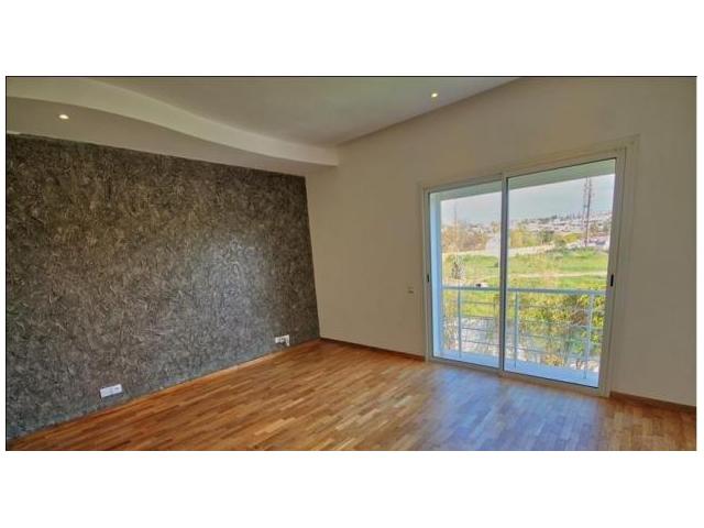 Photo Villa de 1200 m² dont 420 habitable ain diab image 2/6