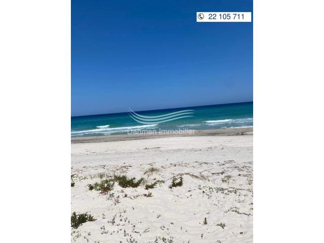 Photo Villa de style djerbienne pieds dans l'eau à Sousse image 2/4