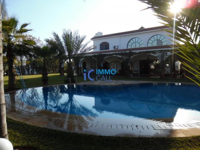 Photo Villa haut standing de 2500 m² à vendre située à Souissi image 2/6