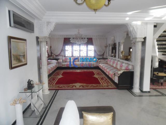 Photo Villa meublée de 500 m² en location à Hay Riad image 2/5