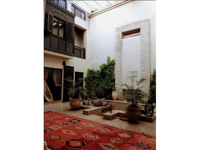 Photo Villa Néo-Baroque style riad vc piscine à Bab Ighli image 2/6