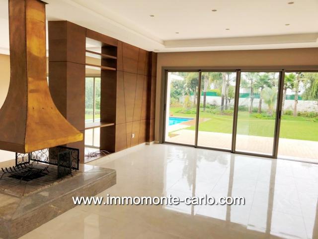 Photo Villa neuve avec piscine à louer à Souissi RABAT image 2/4