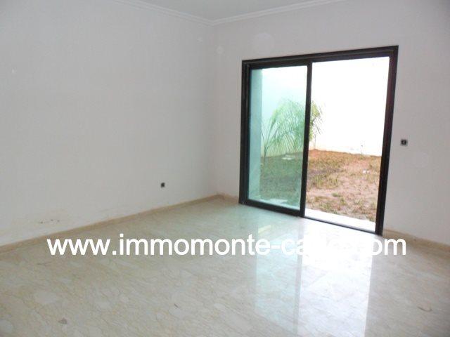 Photo Villa neuve haut standing à louer au quartier  Souissi RABAT image 2/5