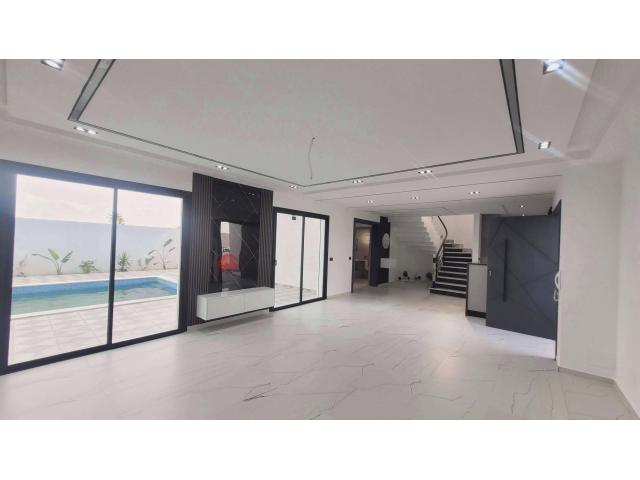 Photo VILLA NEUVE - TITRE BLEU À TEZDAINE DJERBA ZA - RÉF V690 image 2/6