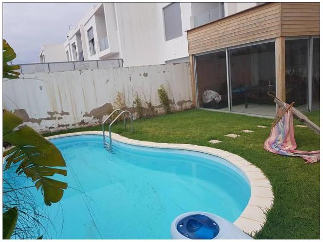 Photo Villa vide avec piscine à dar bouazz image 2/6