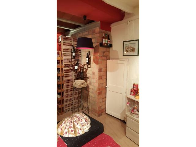 Photo Vite ! Rosas ctre Vente Murs et fond Local + appartement , affaire !!! image 2/4