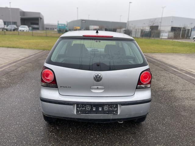 Photo Volkswagen Polo 1.2 essence image 2/4