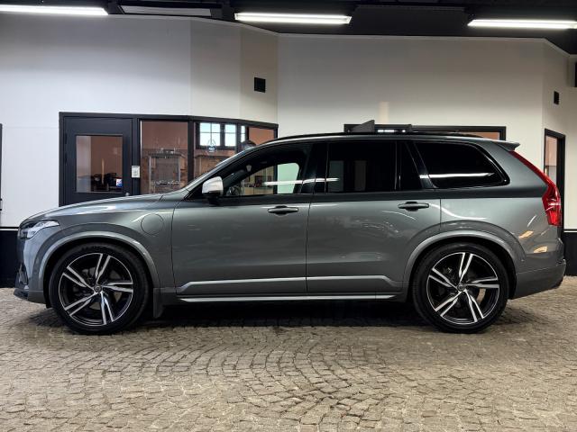 Photo Volvo XC90 T8 Twin Engine 320+87 ch Geartronic 7pl R-Design image 2/5