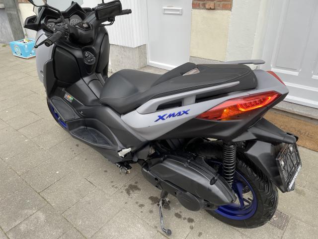 Photo Yamaha xmax 125 ICON GREY image 2/4