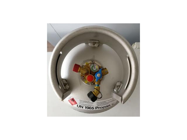 Photo 2 bouteilles GPL Aluminium multivalve avec double kit de remplissage image 3/6
