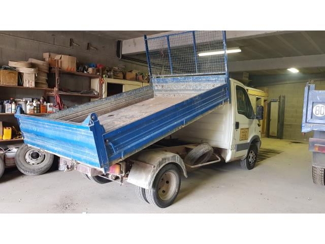 Photo 2 Camions benne IVECO image 3/3
