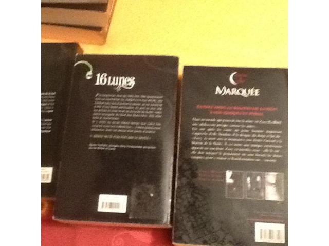 Photo 6 livres plus 2 livres gratuites   series completes image 3/4