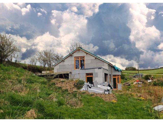 Photo 6600 LUTREMANGE / Bastogne : maison gros-œuvre fermé sur 21a 14ca. image 3/4