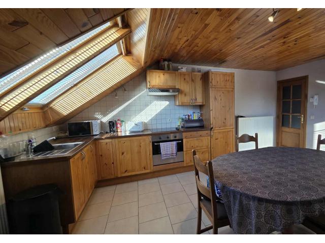 Photo 6880 ACREMONT : appartement 2e étage, 1ch, +-45m² avec grenier et parking. image 3/6