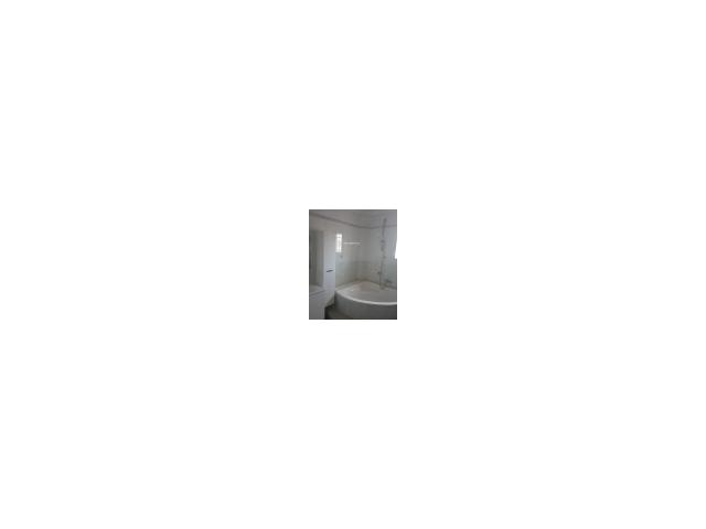 Photo A LOUER APPARTEMENT T4 CONFORT A IVANDRY Réf:LAM30110022375 A LOUER PROFITEZ-EN ? image 3/3