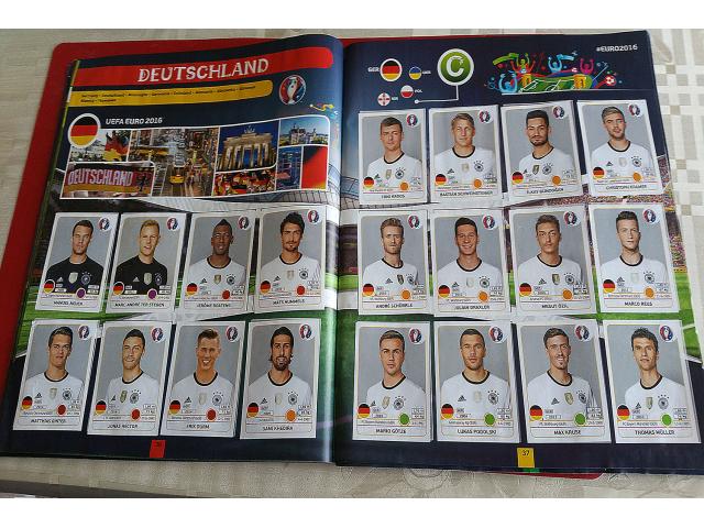 Photo À moitié prix 220 euros Album UEFA 2016 complet image 3/3