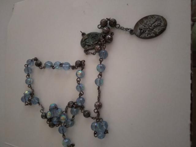 Photo A vendre chapelet par un ou en lot image 3/6