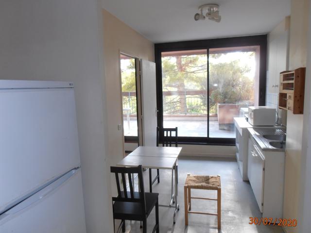 Photo Aix-Pce: 2 chambres dans T3 pour étudiant(e)s. image 3/5