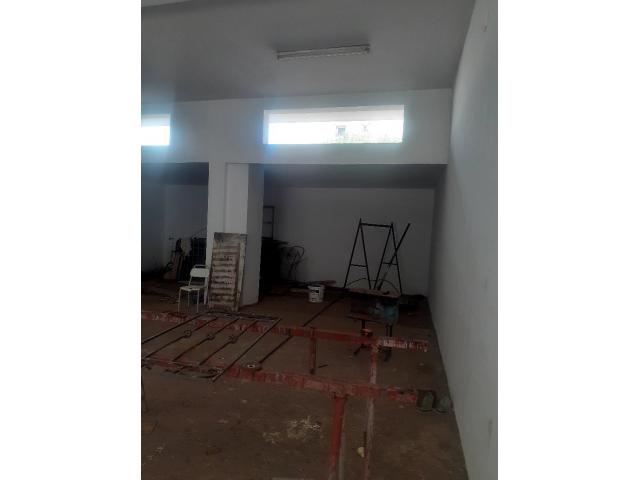 Photo al depot ou atelier a bareket sehel image 3/4