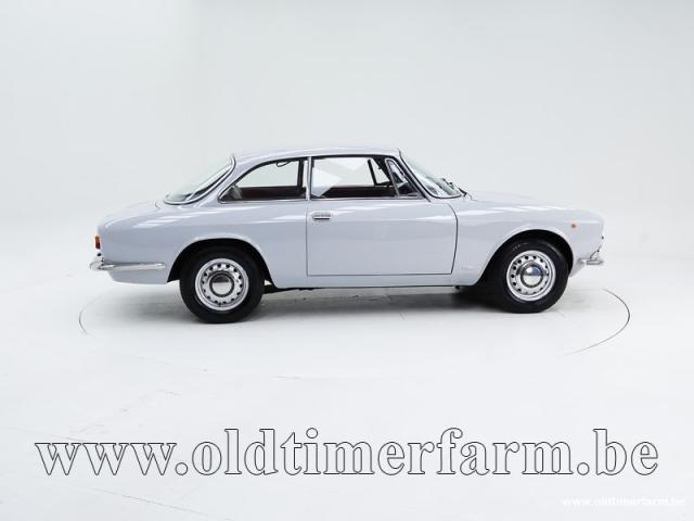 Photo Alfa Romeo 1300 GT Junior '71 CH3377 image 3/6