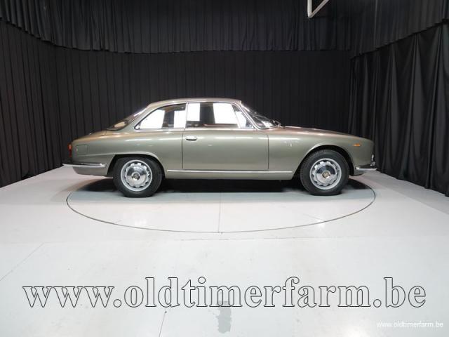 Photo Alfa Romeo 2000 Sprint '61 CH6543 image 3/6