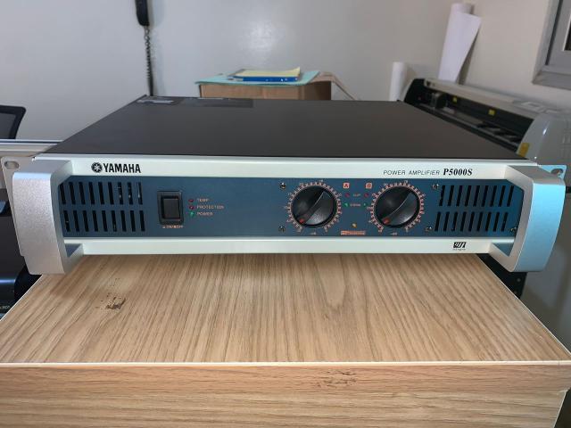 Photo AMPLIFICATEUR YAMAHA A VENDRE N°003 image 3/4