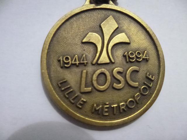 Photo ancien porte-clés Losc Lille métropole 1944-1994 image 3/3