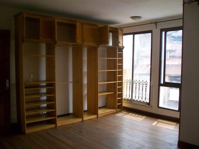Photo appartement 4 pieces a louer a ampatsakana image 3/5