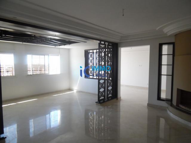 Photo Appartement de 150 m² en location située à Hay Riad image 3/6