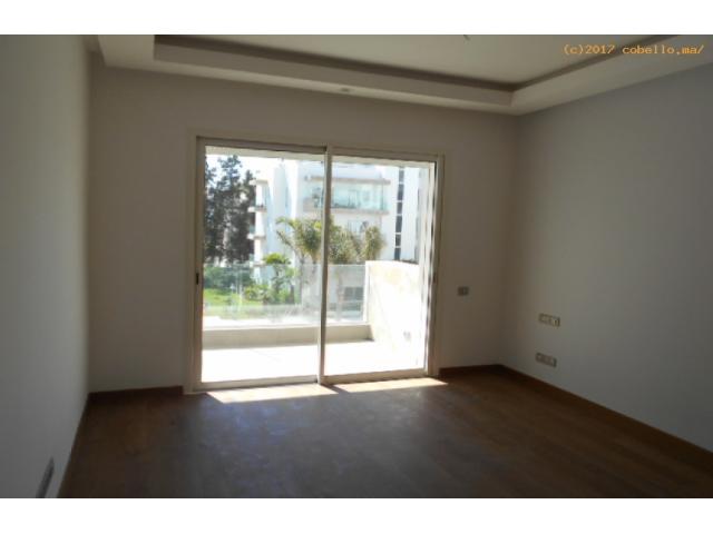 Photo Appartement en location à Rabat Souissi image 3/4