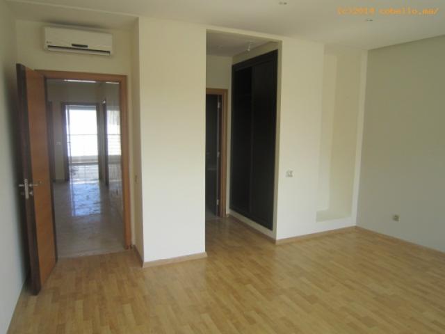 Photo Appartement en location Rabat Hay Riad image 3/4