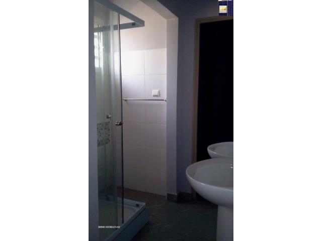 Photo APPARTEMENT T2 DE STANDING MEUBLE A LOUER A ANALAMAHINTSYRÉF:LAM30147 image 3/3